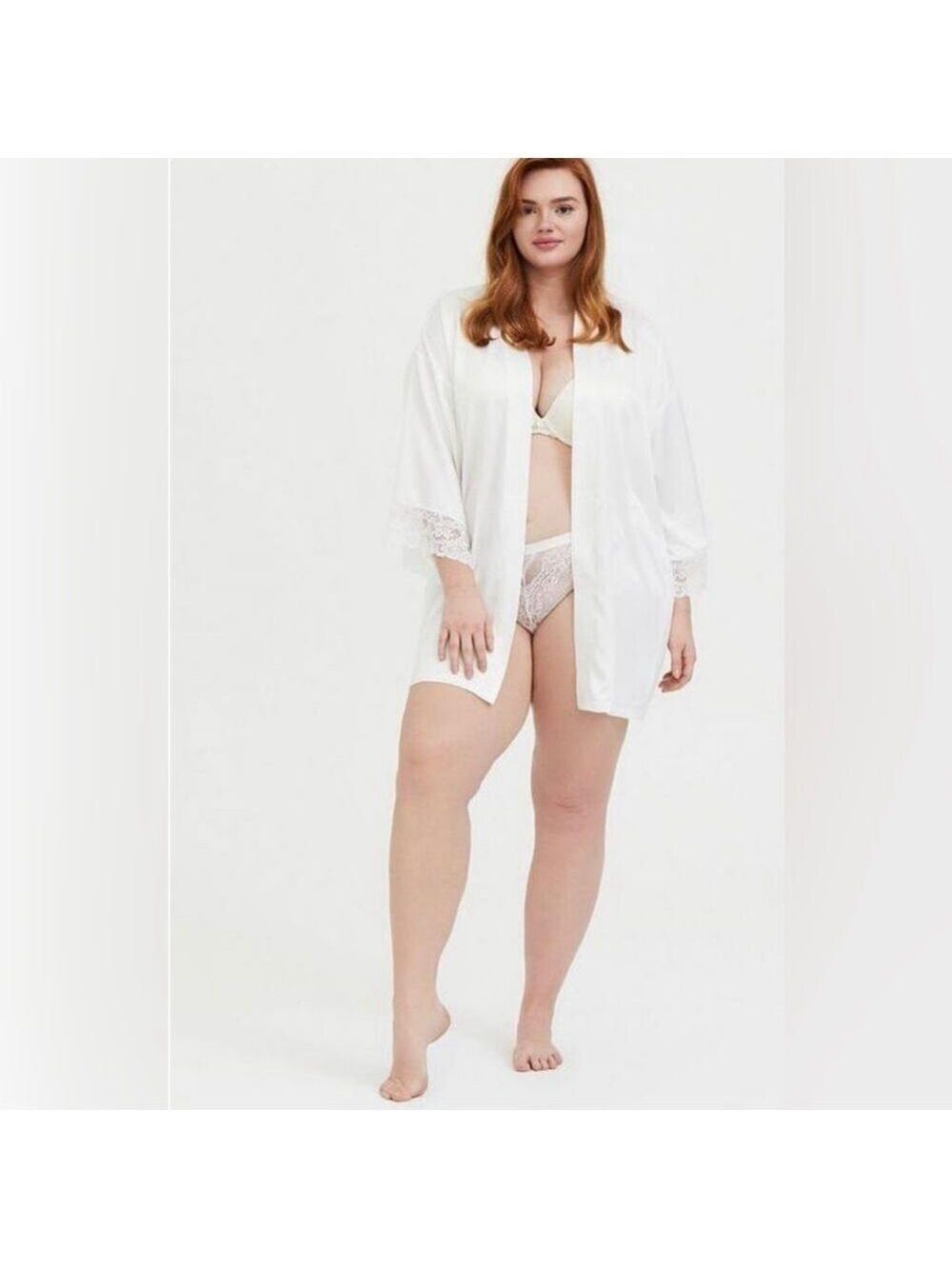 Torrid Bridal Pinup White Satin & Lace Robe - Picture 2 of 8